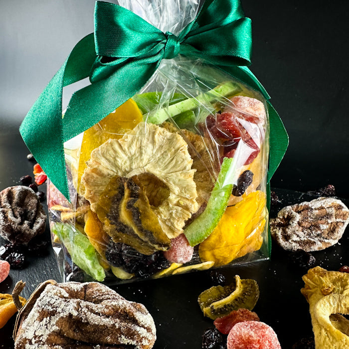 Dāvanu komplekts "Eksotisko un klasisko žāvēto augļu izlase"