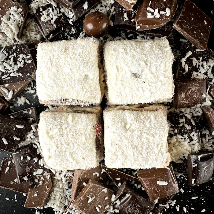 Lukuma tortīte ar lazdu riekstiem un kokosu