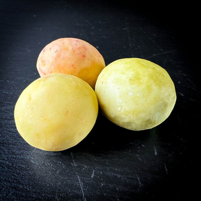 Žavēts fizālis baltā šokolādē