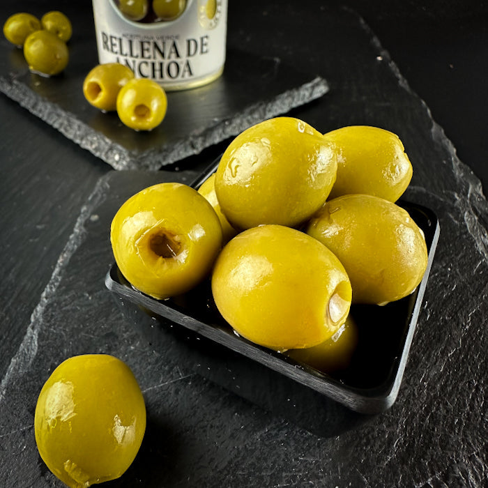 Zaļas olivas pilditas ar anšoviem bez kauliņiem