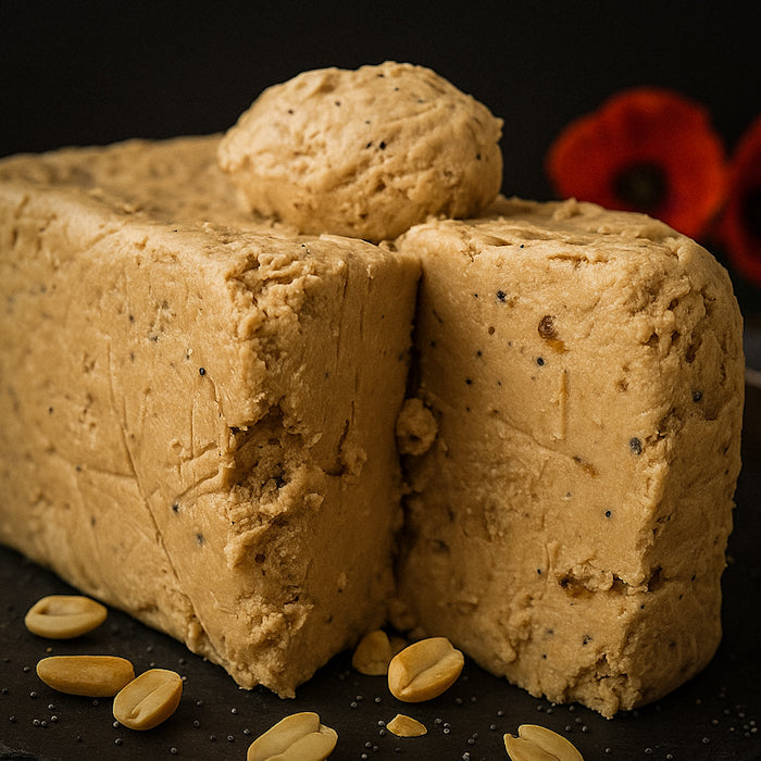 Halva zemesriekstu ar magonēm